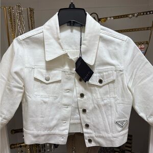 Pr a da look White Cropped Denim Jacket